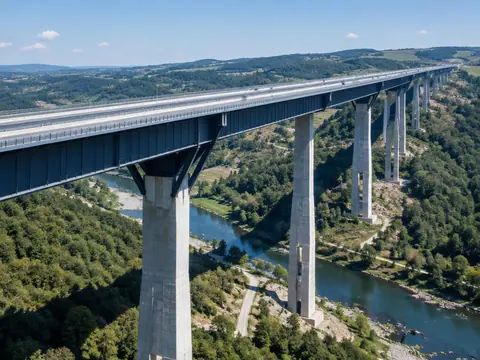 Duży wieloprzęsłowy stalowy most autostradowy — Ilustracja poglądowa